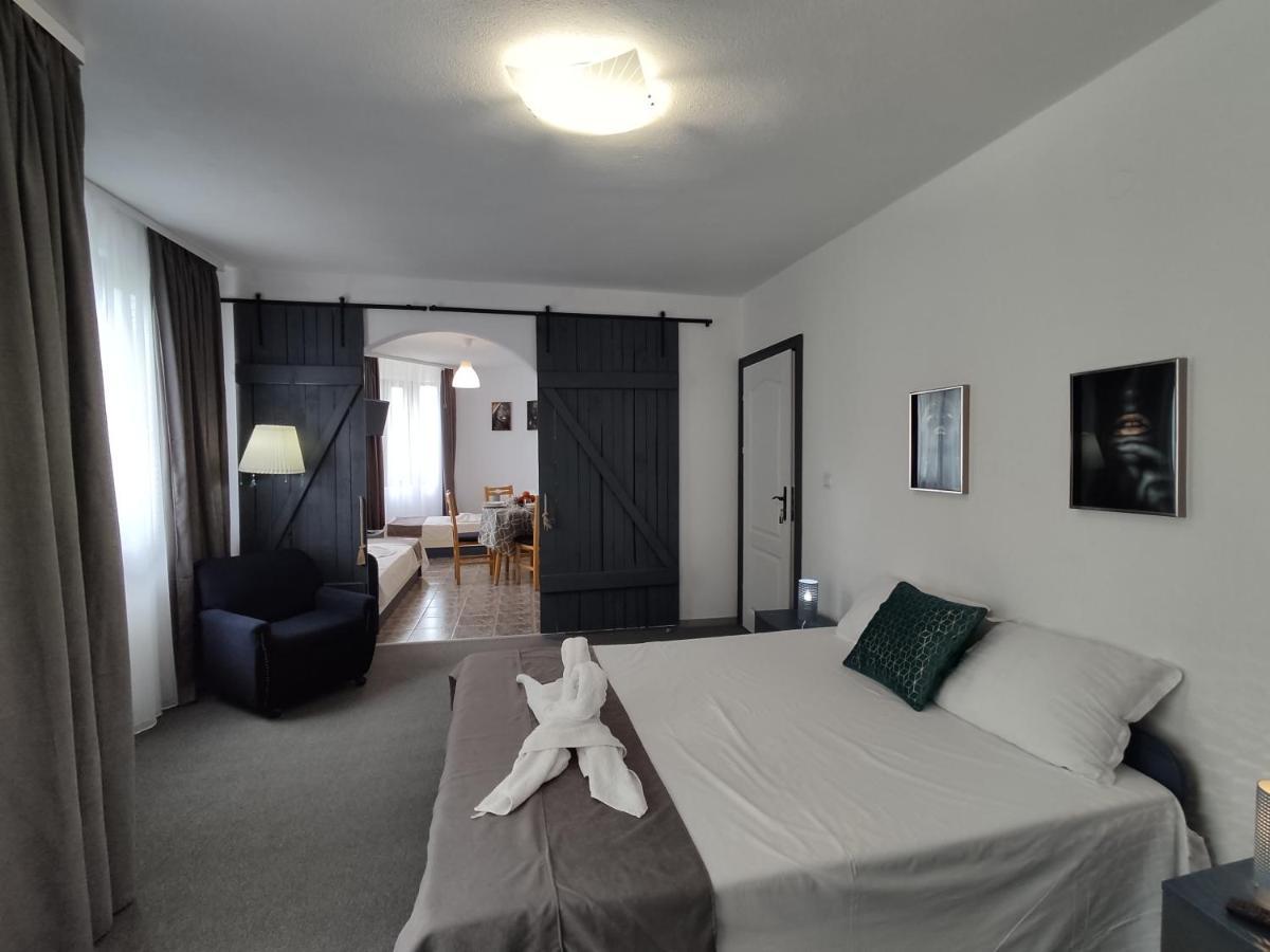 Rali Apartments キテン 部屋 写真